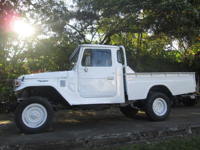 1977 Toyota Land Cruiser *Rare Diesel Pick up truck* - FJ40 FJ45 HJ45 - photo 3