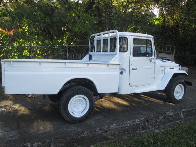 1977 Toyota Land Cruiser *Rare Diesel Pick up truck* - FJ40 FJ45 HJ45 - photo 8