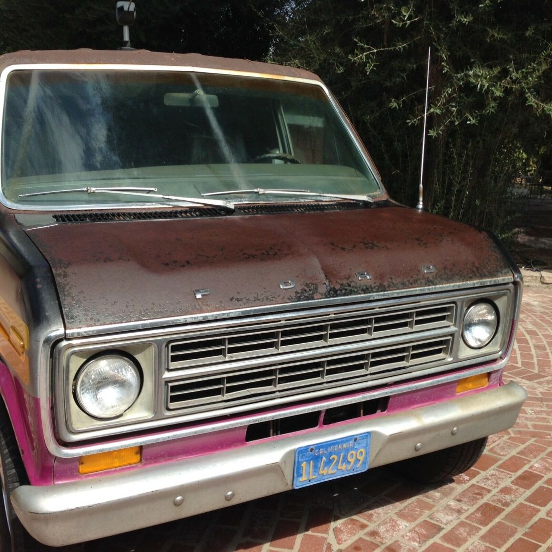 1977 Ford E-Series Van - photo 2