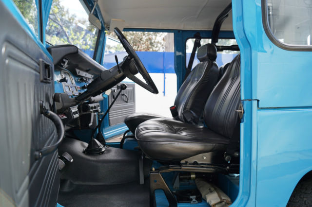 1977 Toyota Land Cruiser FJ40 WITH A/C, PS, P DISC BRAKES & WINCH! - photo 10