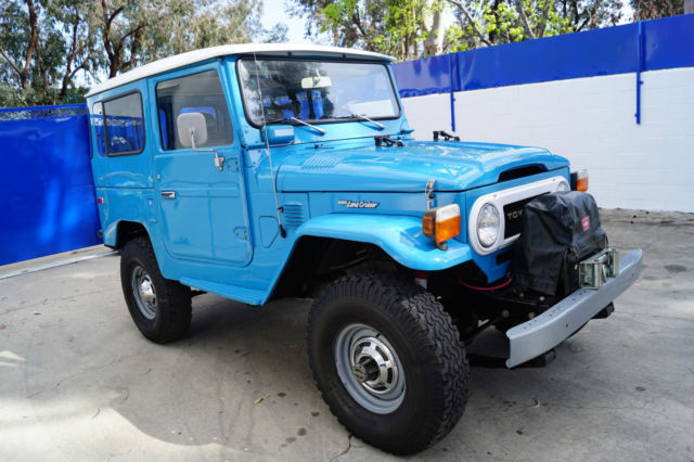 1977 Toyota Land Cruiser FJ40 WITH A/C, PS, P DISC BRAKES & WINCH! - photo 4