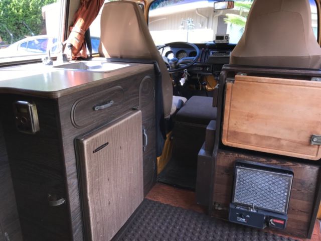 1977 Volkswagen Bus/Vanagon Riviera pop top camper - photo 12