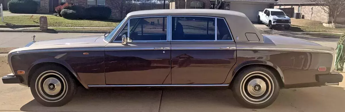 1977 Rolls-Royce Silver Wraith ll (Long Wheel Base) 1977 Rolls-Royce Silver Wraith ll