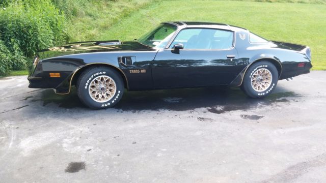 1977 SE Y82 W72 Trans AM 4sp 1977 Pontiac Trans Am SE Y82