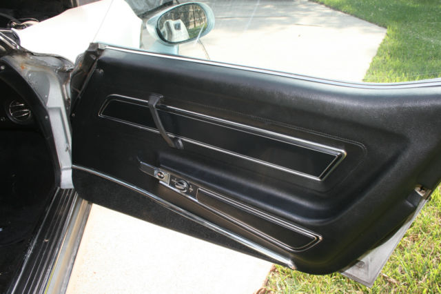 1977 Chevrolet Corvette - photo 13
