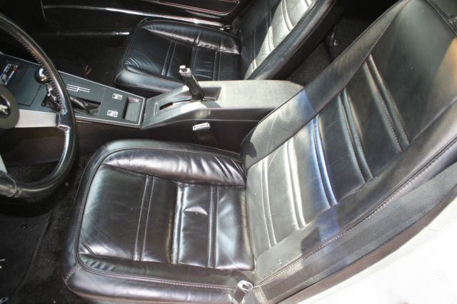1977 Chevrolet Corvette - photo 7