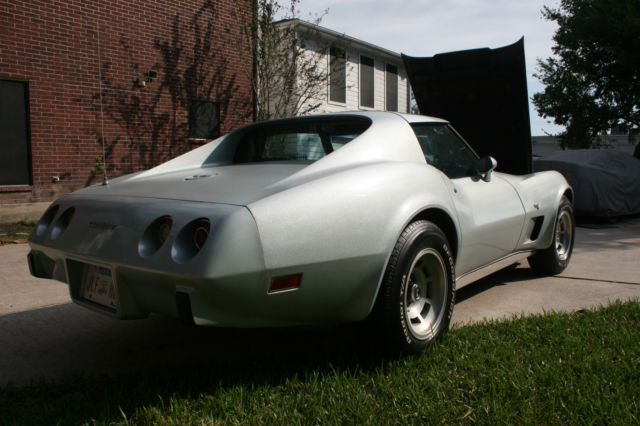 1977 Chevrolet Corvette - photo 9