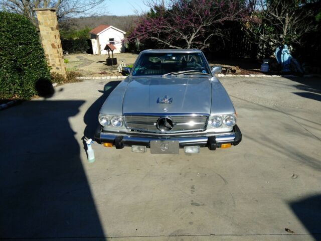 1977 Silver Mercedes 450SL Convertible, Great Condition, 65100 Miles Clear Title 1977 Mercedes-Benz 400-Series Silver