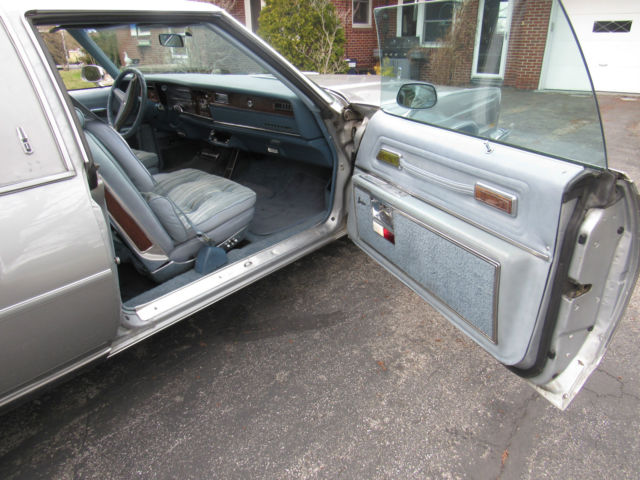 1977 Oldsmobile Toronado XS Coupe 2-Door - photo 10