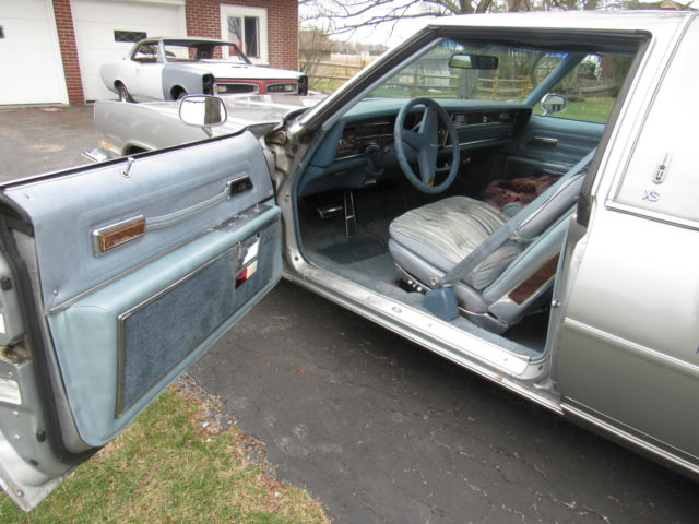 1977 Oldsmobile Toronado XS Coupe 2-Door - photo 13