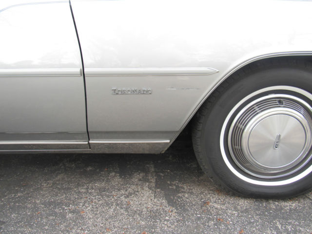 1977 Oldsmobile Toronado XS Coupe 2-Door - photo 8