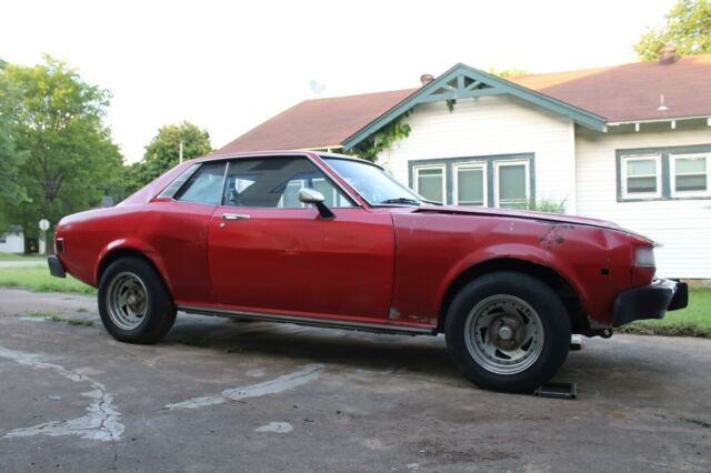 1977 Toyota Celica red - photo 4