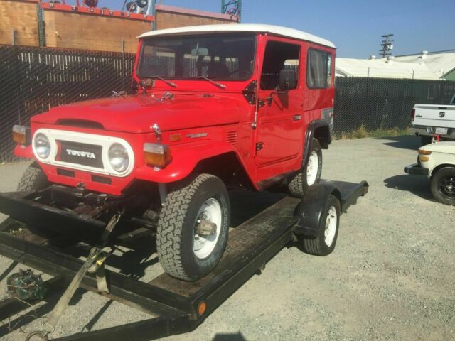 1977 Toyota Land Cruiser FJ-40 - photo 4