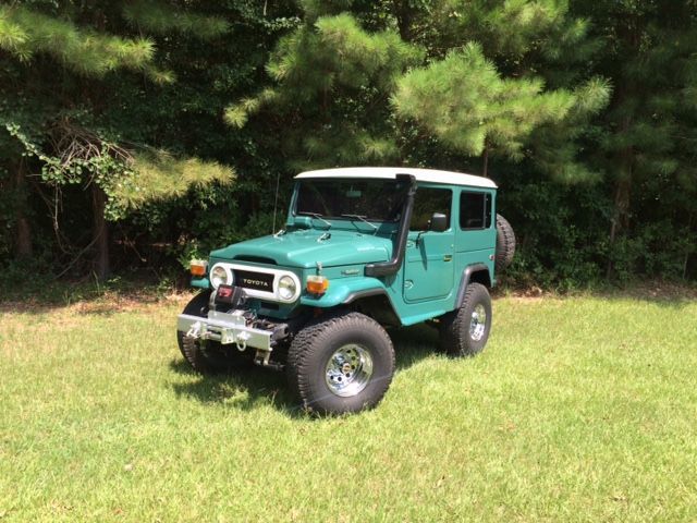 1977 Toyota FJ Cruiser 1977 Toyota FJ Cruiser