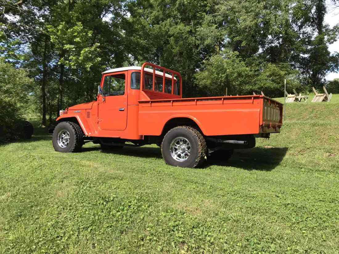 1977 Toyota FJ45 land cruiser - photo 3