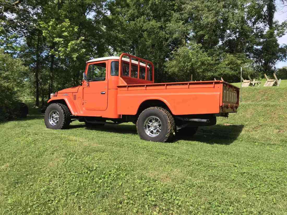 1977 Toyota FJ45 land cruiser - photo 4