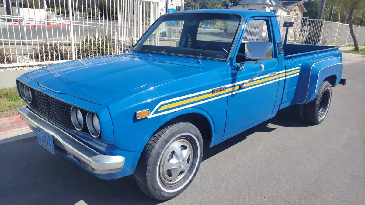 1977 Toyota Hilux pickup, excellent condition, very good tires 1977 Toyota Hilux