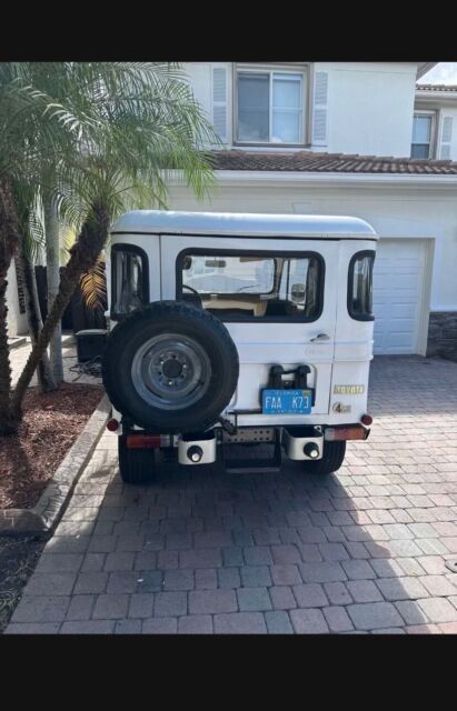 1977 Toyota Land Cruiser - photo 2