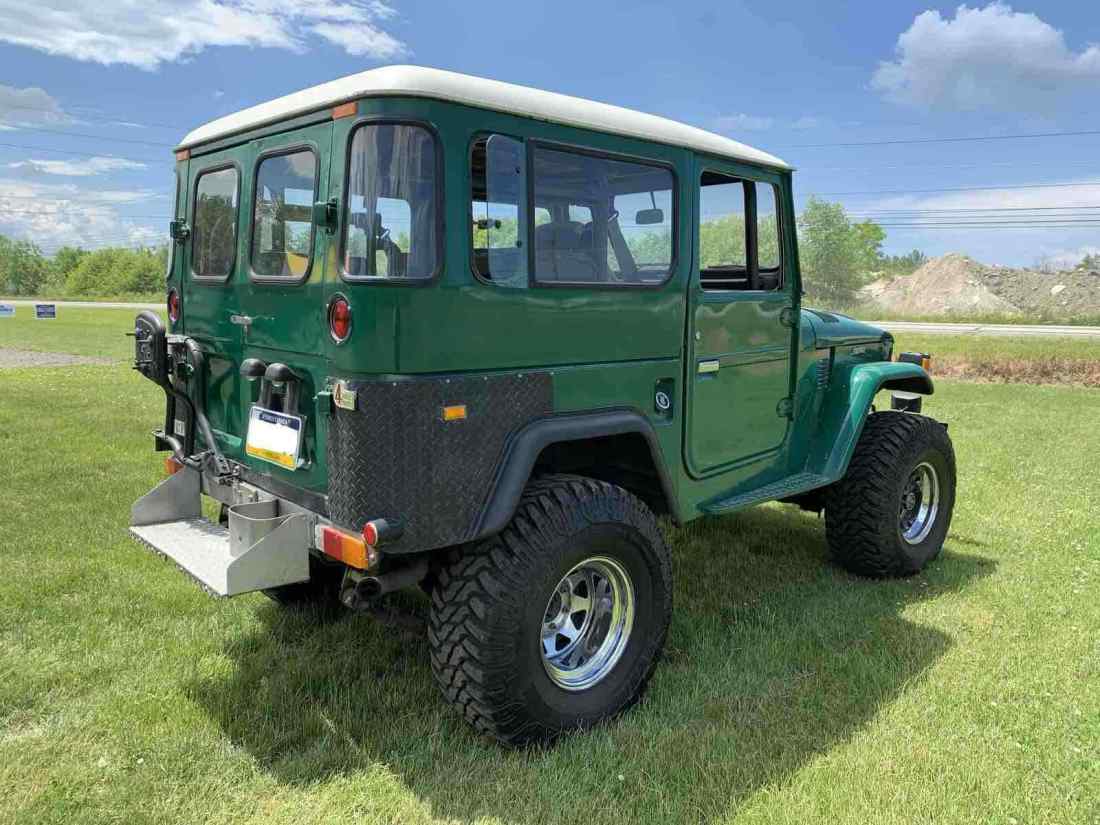 1977 Toyota Land Cruiser 40 - photo 2