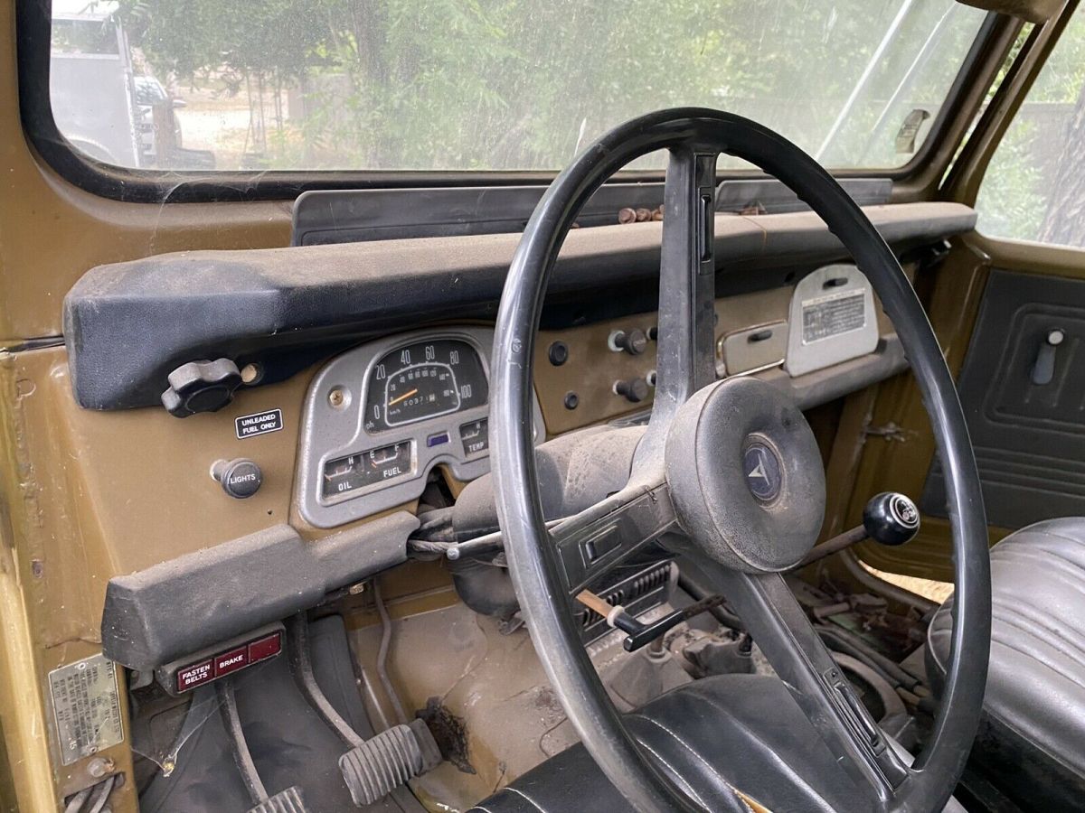 1977 Toyota Land Cruiser 40 - photo 4