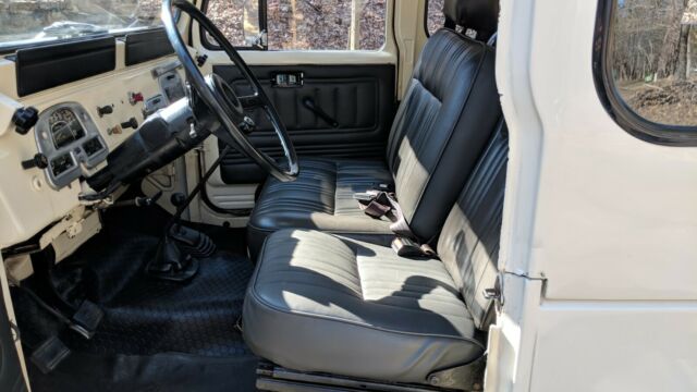1977 Toyota Land Cruiser BJ40 - photo 8