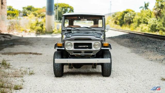 1977 Toyota Land Cruiser FJ40 - photo 5