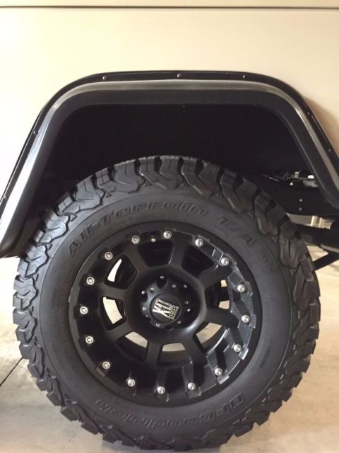 1977 Toyota Land Cruiser FJ40 - photo 11