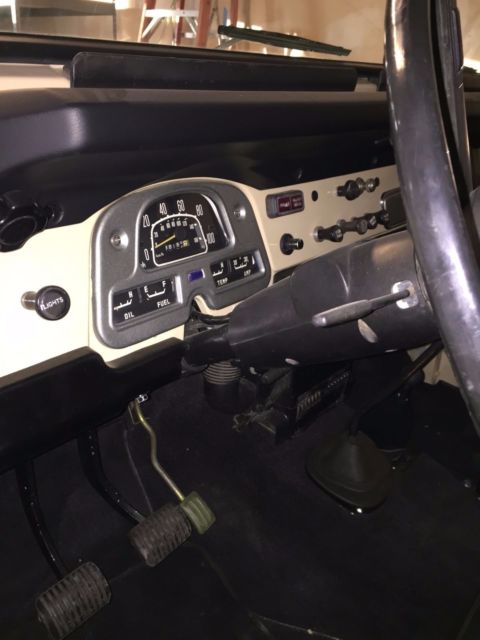 1977 Toyota Land Cruiser FJ40 - photo 12