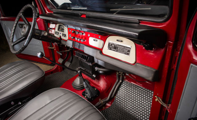 1977 Toyota Land Cruiser FJ40 - photo 9