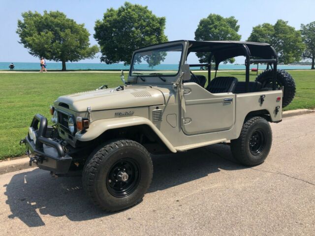1977 Toyota Land Cruiser - photo 2