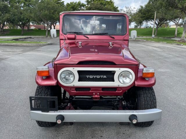 1977 Toyota Land Cruiser - photo 2