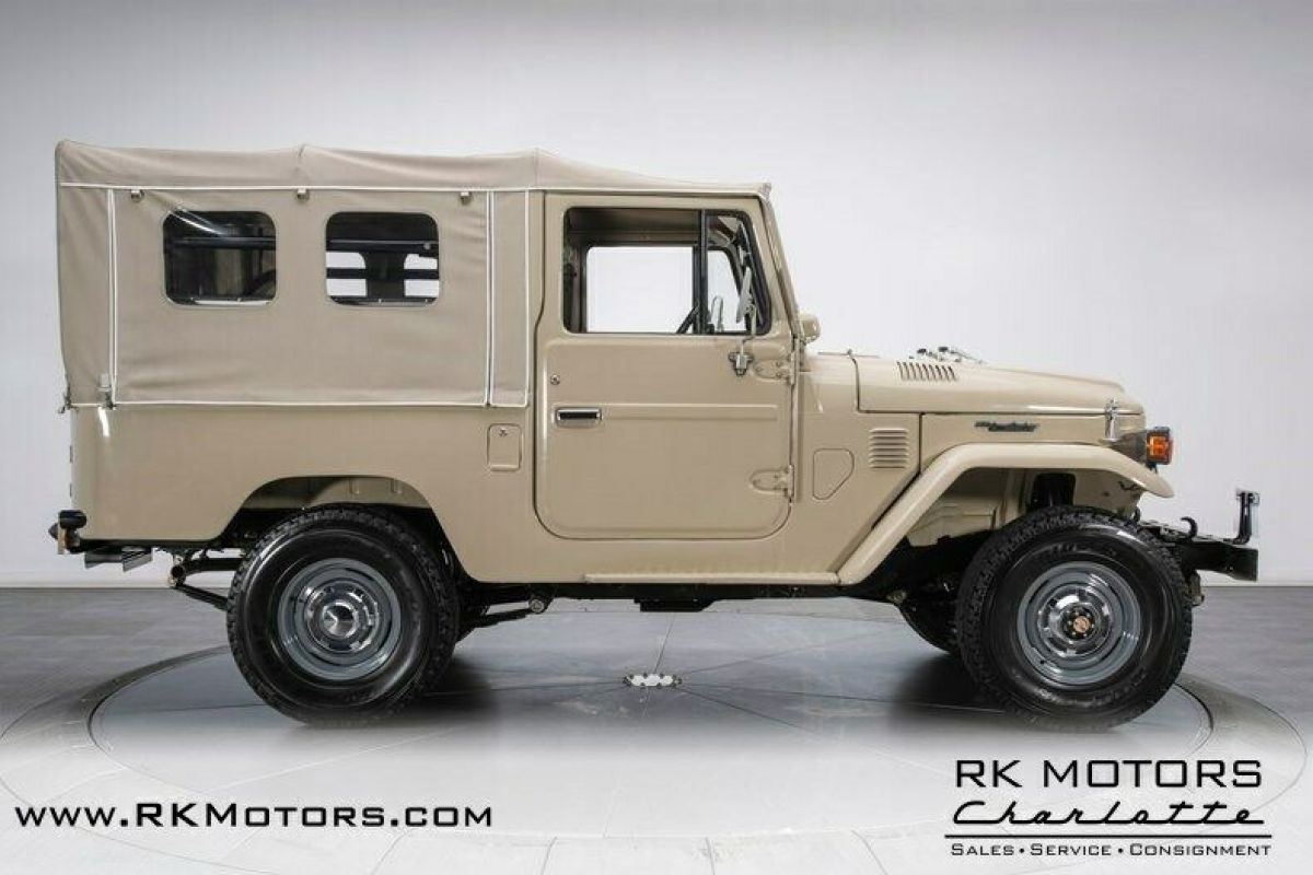 1977 Toyota Land Cruiser FJ43 - photo 9