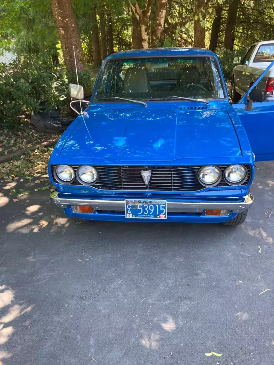 1977 toyota SR5 pickup 1977 Toyota Pickup decals removed, solid great blue paint
