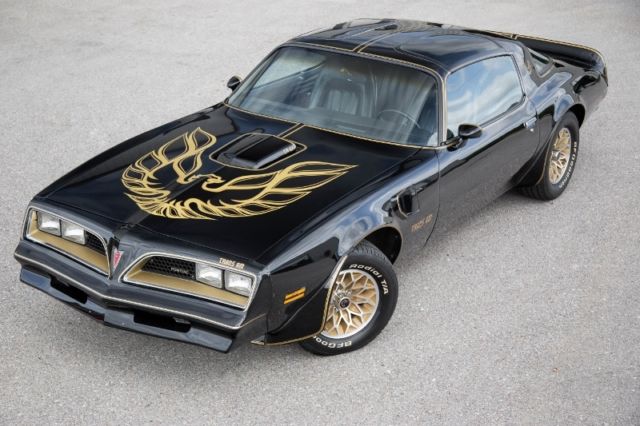 1977 Trans Am SE Black Bandit 4-Speed Tops AC 1-Owner Restored 1977 Pontiac Trans Am SE