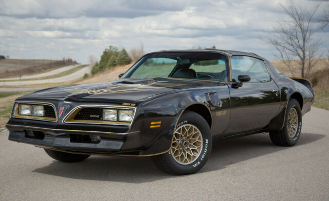 1977 Pontiac Trans Am Special Edition W72 Y82 4-Spd 60k Miles Frame-Off - photo 2