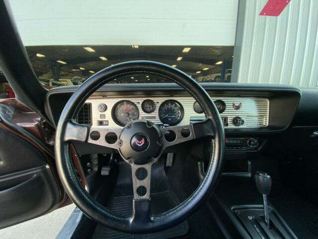 1977 Pontiac Trans Am W72 400 Auto 33k miles Brentwood Brown, Black Int - photo 10