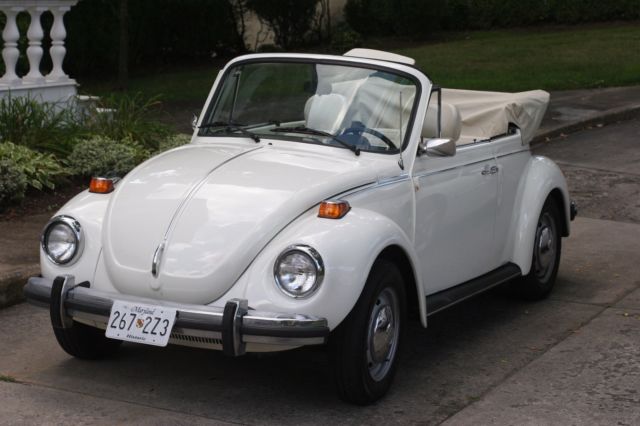 1977 Volkswagen Beetle - Classic Champagne