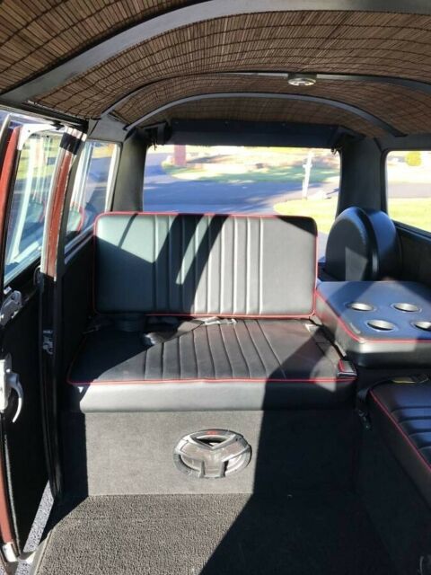 1977 Volkswagen Bus/Vanagon -CRUISE N STYLE - SEE VIDEO - photo 11