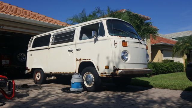 1977 Volkswagen Bus/Vanagon Vanagon - photo 9