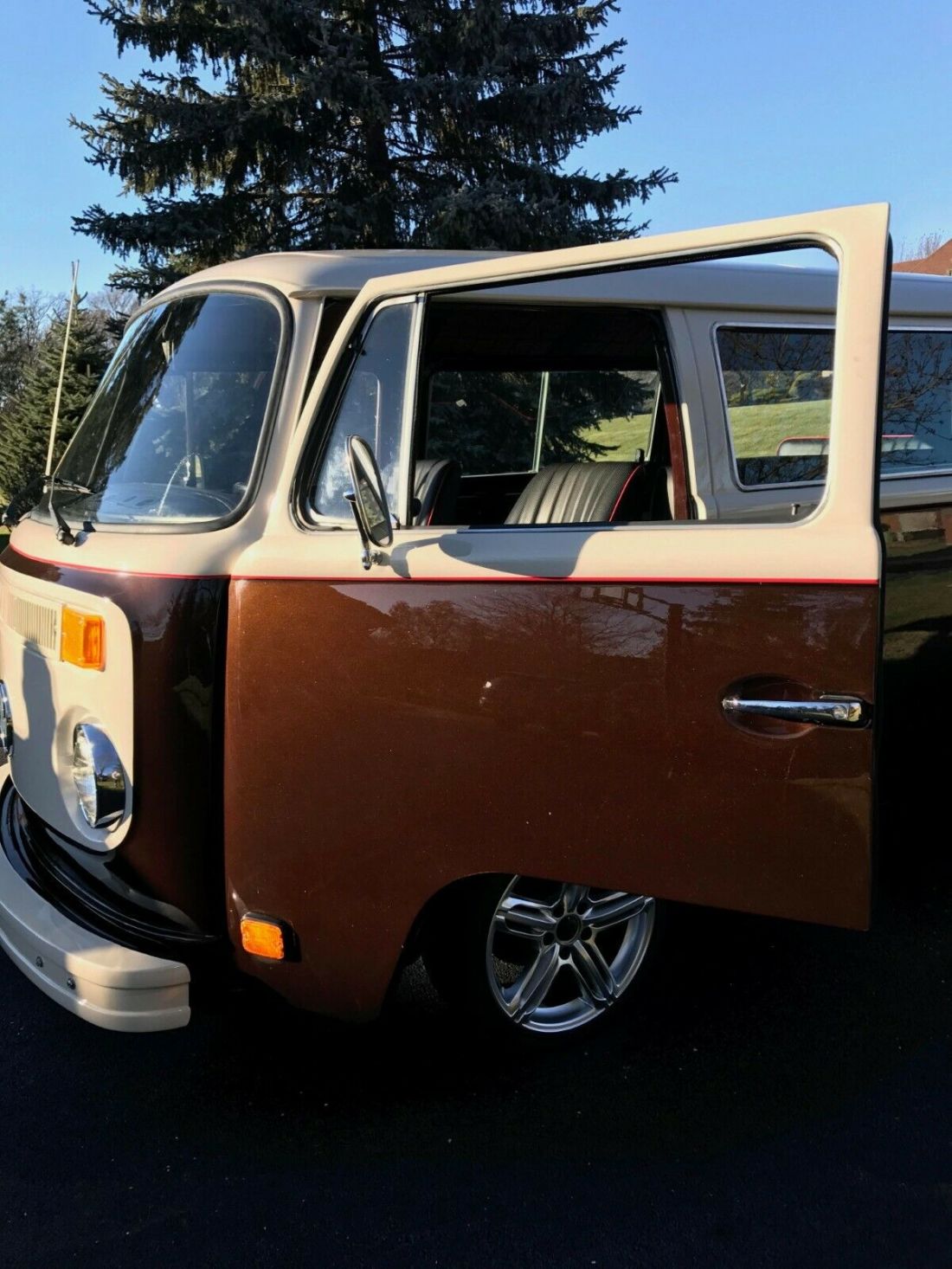 1977 Volkswagen Bus/Vanagon - photo 6