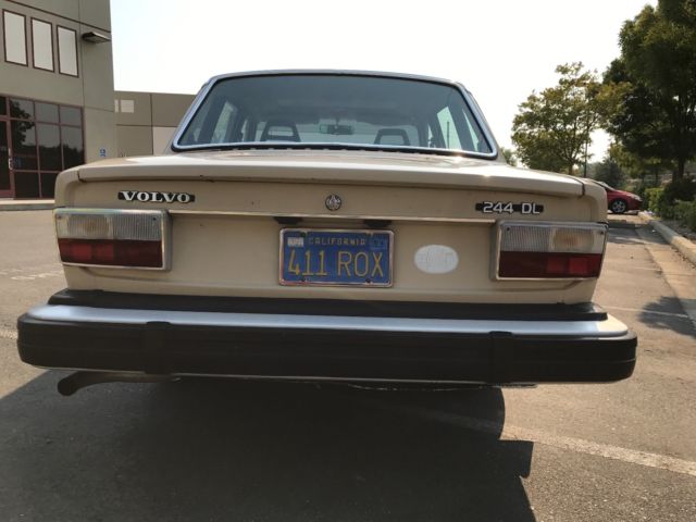 1977 Volvo 240 - photo 5