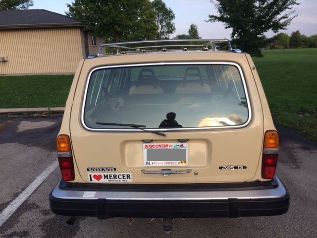 1977 Volvo Other 4 door station wagon - photo 3