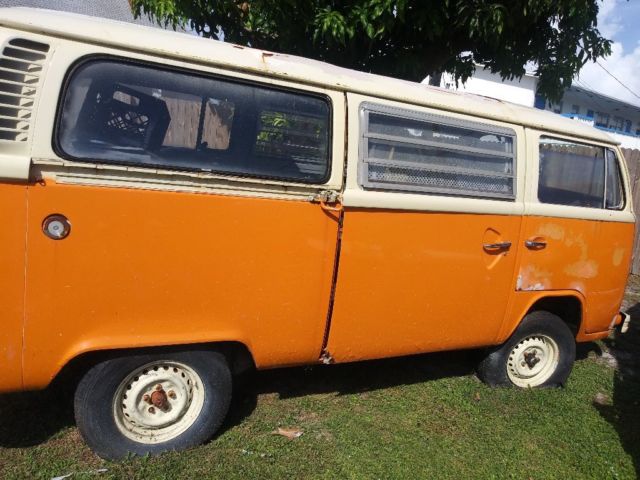 1977 Volkswagen Bus/Vanagon Bay Window Transporter Moon Roof Project - photo 3