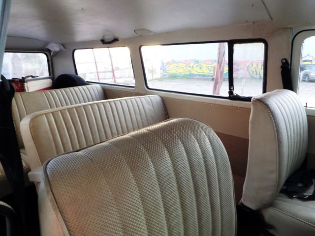 1977 Volkswagen Bus/Vanagon DELUXE - photo 13