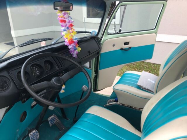 1977 Volkswagen Bus/Vanagon - photo 9