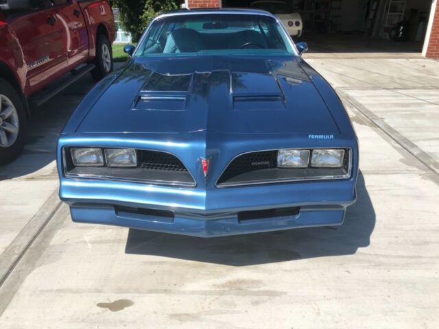 1977 Pontiac Firebird Formula 400 - photo 4