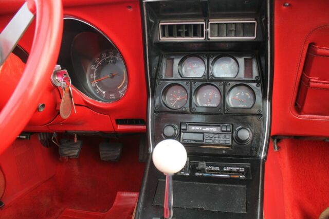 1977 Chevrolet Corvette - photo 8
