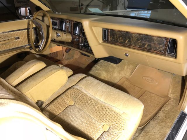 1977 Lincoln Continental - photo 11