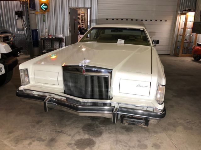 1977 Lincoln Continental - photo 2