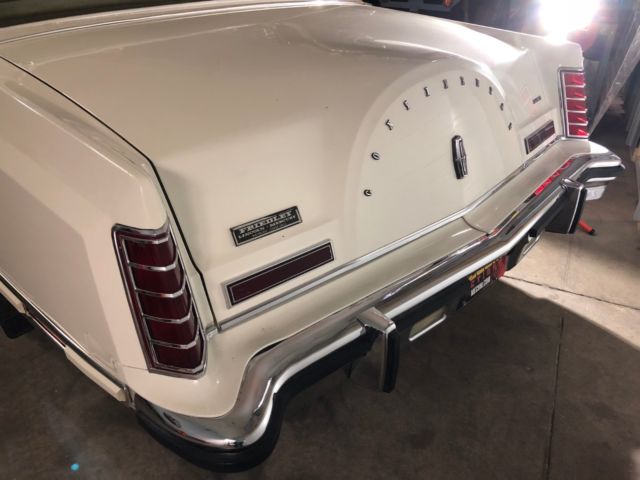 1977 Lincoln Continental - photo 7